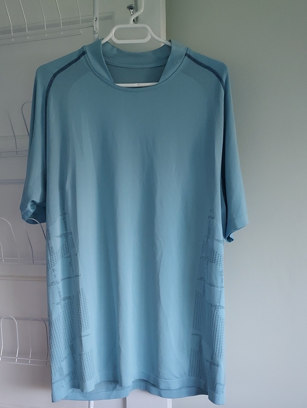 Lululemon Athletica Perforated Technical Short Sleeve Tee Gray Classic Vintage